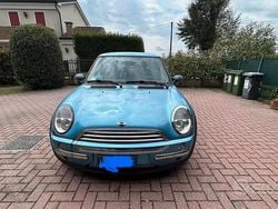 Blu/azzurro Usata 2004 Mini One D Due volumi | 1800 € (Ottimo prezzo)