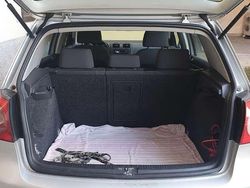 Argento Usata 2005 VW Golf IV Highline Tre volumi | 3000 € (Buon prezzo)