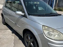 Usata 2008 Renault Scénic II Monovolume | 1200 € (Ottimo prezzo)