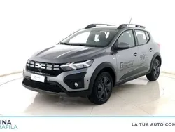 Grigio scisto Usata 2024 Dacia Sandero Expression Due volumi | 17.200 € (Buon prezzo)