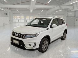 Bianco Usata 2023 Suzuki Vitara Cool SUV | 20.300 € (Ottimo prezzo)