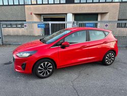 Rosso Usata 2023 Ford Fiesta Titanium Tre volumi | 13.400 € (Ottimo prezzo)