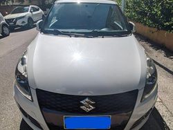 Bianco Usata 2011 Suzuki Swift Sport Due volumi | 9500 € (Molto cara)