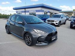 Grigio Usata 2022 Toyota Yaris Hybrid Trend Tre volumi | 15.500 € (Ottimo prezzo)