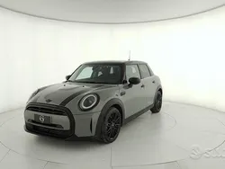 Grigio Usata 2021 Mini Cooper Classic Due volumi | 21.400 € (Buon prezzo)