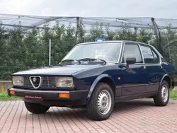 Blu/azzurro Usata 1982 Alfa Romeo Alfetta Tre volumi | 11.000 €