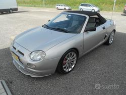 Argento Usata 2001 MG F Cabrio | 4900 €