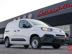 Bianco gelato Usata 2024 Fiat Doblò Monovolume | 19.300 € (Ottimo prezzo)