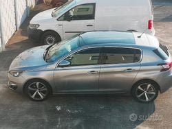 Grigio Usata 2015 Peugeot 308 Tre volumi | 5800 € (Buon prezzo)