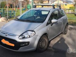 Grigio Usata 2012 Fiat Punto Evo Due volumi | 6500 € (Molto cara)