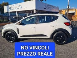 Bianco Nuova 2025 Dacia Sandero Extreme Tre volumi | 18.470 € (Buon prezzo)