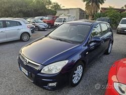 Blu Usata 2008 Hyundai i30 Tre volumi | 3990 € (Buon prezzo)
