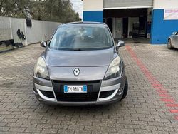 Usata 2011 Renault Scénic III Monovolume | 5500 € (Molto cara)