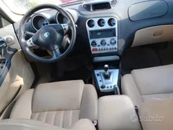 Usata 2005 Alfa Romeo 156 Tre volumi | 1300 €