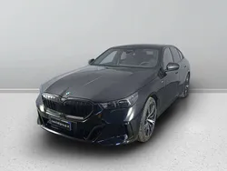 Nero Usata 2024 BMW 520 M Sport Tre volumi | 59.900 € (Molto cara)