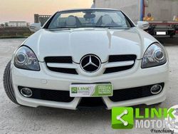 Bianco metallizzato Usata 2009 Mercedes SLK200 Cabrio | 19.000 € (Molto cara)