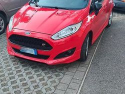 Rosso Usata 2017 Ford Fiesta ST-Line Tre volumi | 13.000 € (Molto cara)