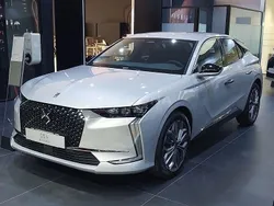 Grigio Nuova 2024 DS Automobiles DS4 Bastille Tre volumi | 27.900 € (Buon prezzo)
