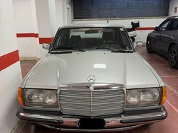 Usata 1984 Mercedes 200 Tre volumi | 6500 €