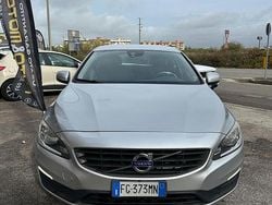 Grigio Usata 2016 Volvo V60 Business Edition Station wagon | 11.999 € (Cara)
