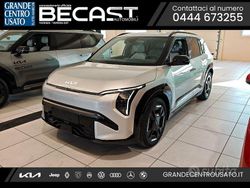 Grigio metallizzato Usata 2025 Kia EV3 GT-Line SUV | 34.800 € (Buon prezzo)