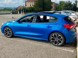 Usata 2021 Ford Focus ST-Line X Tre volumi | 18.500 € (Buon prezzo)