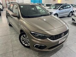 Oro Usata 2019 Fiat Tipo Lounge Tre volumi | 11.600 € (Buon prezzo)