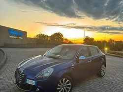 Usata 2013 Alfa Romeo Giulietta Exclusive Due volumi | 7500 € (Buon prezzo)
