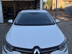 Bianco Usata 2016 Renault Mégane IV Intens Tre volumi | 11.000 € (Buon prezzo)
