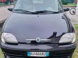 Nero Usata 2007 Fiat 600 Due volumi | 1800 € (Buon prezzo)