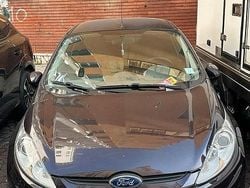 Usata 2010 Ford Fiesta Titanium Tre volumi | 4200 € (Ottimo prezzo)
