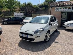 Bianco Usata 2015 Fiat Punto Lounge Tre volumi | 6300 € (Buon prezzo)