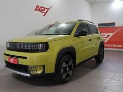 Giallo Nuova 2025 Fiat Grande Panda La Prima Due volumi | 20.890 € (Buon prezzo)