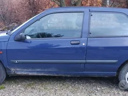 Usata 1997 Renault Clio Due volumi | 1300 €