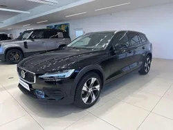 Nero Usata 2022 Volvo V60 CC Plus Station wagon | 22.500 € (Buon prezzo)