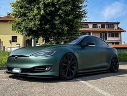 Verde Usata 2015 Tesla Model S Due volumi | 24.000 €