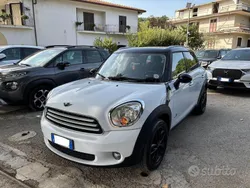 Usata 2010 Mini Cooper Countryman SUV | 8800 € (Molto cara)