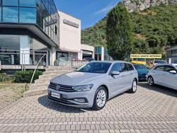 Grigio Usata 2022 VW Passat Comfortline Station wagon | 17.200 € (Ottimo prezzo)