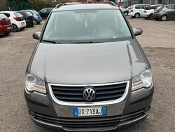 Grigio Usata 2009 VW Touran Monovolume | 3900 €