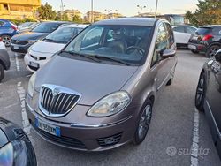 Usata 2009 Lancia Musa Monovolume | 3700 € (Buon prezzo)