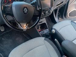 Usata 2016 Renault Captur SUV | 8000 € (Buon prezzo)