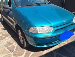 Verde Usata 2000 Fiat Palio Tre volumi | 2000 €