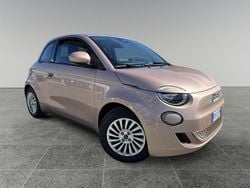 Rosa Usata 2024 Fiat 500e Action Tre volumi | 18.900 € (Buon prezzo)
