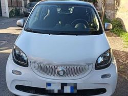 Bianco Usata 2017 Smart ForFour Passion Due volumi | 11.800 € (Buon prezzo)