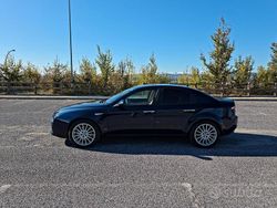 Blu/azzurro Usata 2006 Alfa Romeo 159 Distinctive Tre volumi | 3000 € (Ottimo prezzo)