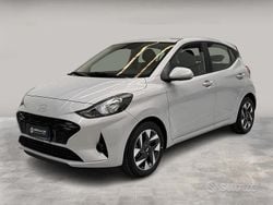Grigio Nuova 2025 Hyundai i10 Due volumi | 17.100 €