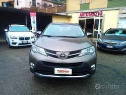 Bronzo Usata 2015 Toyota RAV4 Active SUV | 13.000 € (Buon prezzo)