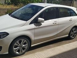 Bianco Usata 2019 Mercedes B180 Monovolume | 18.400 € (Buon prezzo)