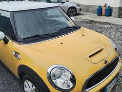 Giallo Usata 2007 Mini Cooper S Due volumi | 7000 € (Ottimo prezzo)