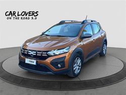 Arancio Usata 2023 Dacia Sandero Comfort Due volumi | 13.490 € (Buon prezzo)